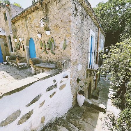 La Casa Del Nespolo Bed & Breakfast Capo dʼOrlando Eksteriør bilde